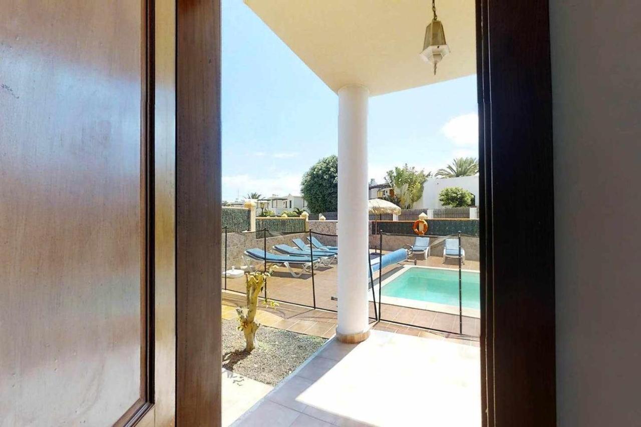 Anju Villas Villa At 100 Meters Far Of The Beach Corralejo Exterior photo